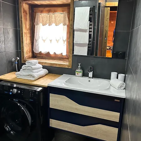 Alema Apartment